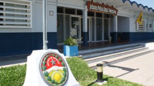 Domiciliaria para policías acusados de golpear a un hombre