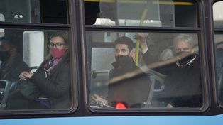 El cumplimiento de las medidas sanitarias de hacerse tanto en el transporte urbano como en el interurbano.&nbsp;