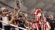 Estudiantes campeón, con Sebastián Verón en la tribuna