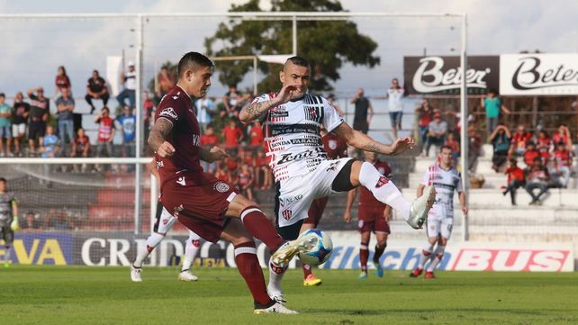 Todo el color de los partidos de Patronato y Atlético Paraná