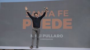 Maximiliano Pullaro lanzó su campaña a gobernador con un acto minimalista en el que buscó mostrar experiencia en gestión y carácter para enfrentar los problemas de Santa Fe.&nbsp;