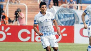 El volante central jugó en la última temporada 20 partidos en el Tomba. &nbsp; 