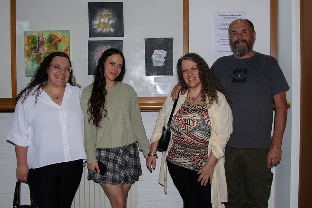 Luz y Paz Mensur, Mariana Quintero y Jorge Mensur
