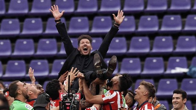Simeone alcanzó los 407 partidos con el Atlético de Madrid e igualó el record de Luis Aragonés.