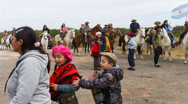 Ley de humedales: isleños y productores plantearon su oposición sobre el puente Rosario-Victoria