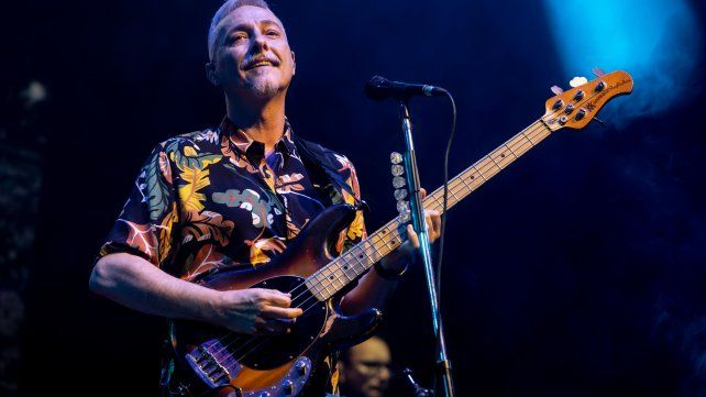 Pedro Aznar pasará por el Teatro El Círculo de Rosario como parte de la gira en la que celebrará 50 años con la música