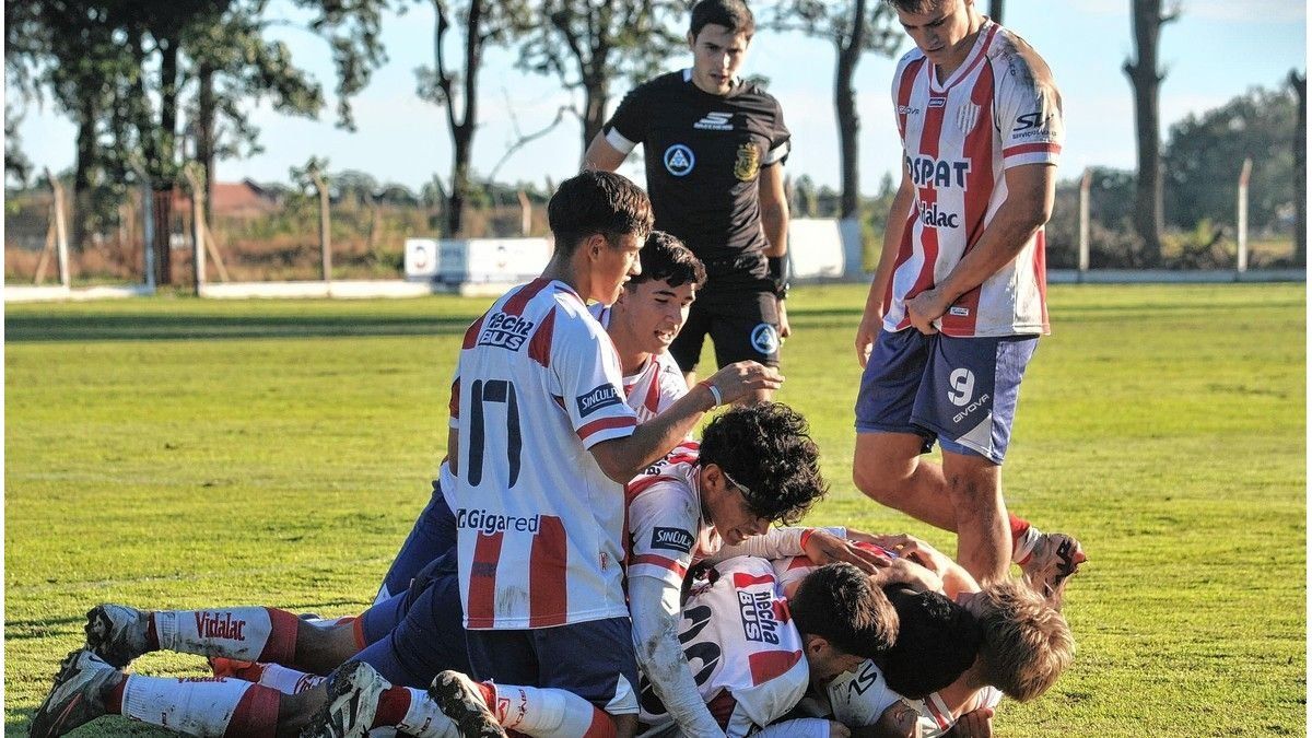 La Reserva de Unión sumó un agónico empate contra Belgrano antes de los ...