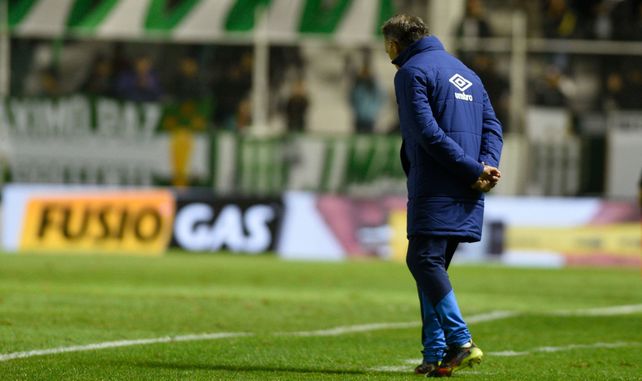 Central fue una sombra y Russo lo sintió de esa manera. El DT dijo que no había excusas y que perdieron bien.