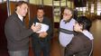 Gestiones. El intendente, Leonel Maximino, recibió a integrantes de la Multisectorial Firmat para canalizar reclamos.