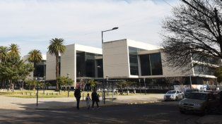 Con un perfil falso en Booking alquilaba inmuebles y luego los robaba: fue imputado
