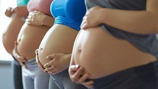 Allanaron centros médicos en Santa Fe y Buenos Aires por venta ilegal de bebés nacidos por subrogación de vientre