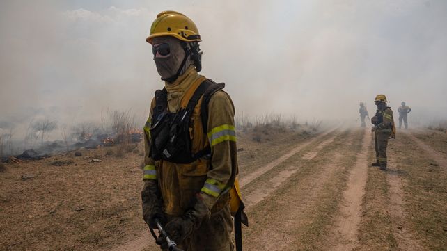 Continúan activos ocho focos de incendios en Corrientes