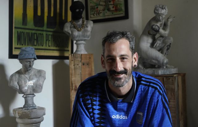Lacast: de los enormes murales en la calle a las galerías de arte