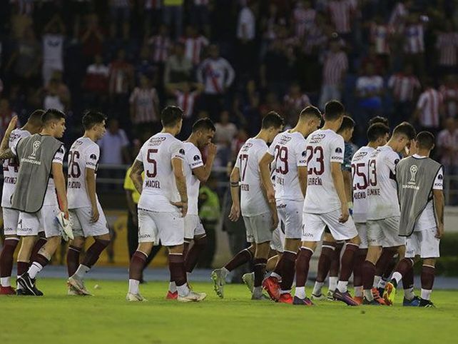 Junior eliminó a Lanús y espera por San Pablo o Colón