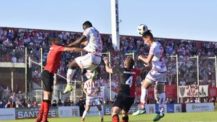 En la agonía del partido, Newells le empató a Unión en Santa Fe: fue 2 a 2