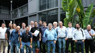 Los trabajadores aceiteros reclaman un incremento del salario mínimo vital y móvil.