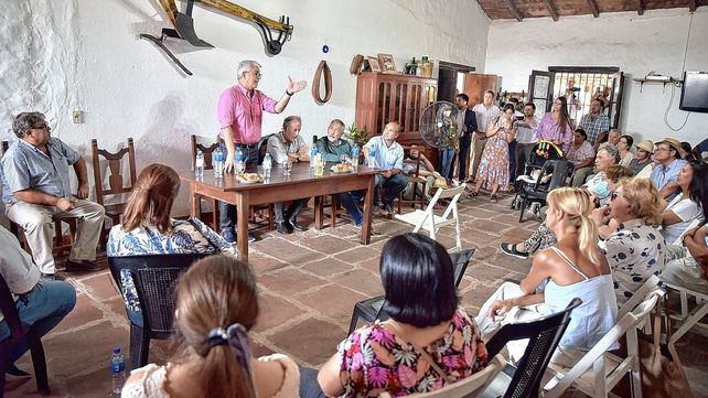 Incendios: destinan asistencia a productores de Corrientes