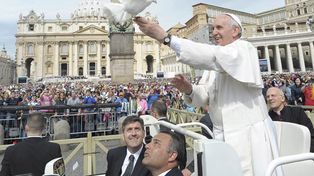 Las mejores fotos y palabras del Papa Francisco en el suplemento de La Capital