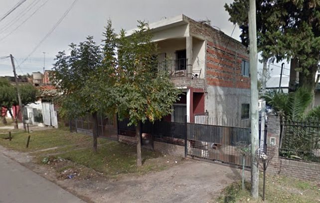 La casa donde ocurrió el doble crimen. (imagen: captura de Street View)