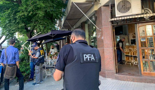 Roban en un bar a una cuadra de la Municipalidad y dejan un televisor