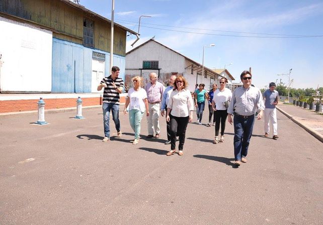 Osuna mostró los avances de la obra del complejo multieventos del puerto