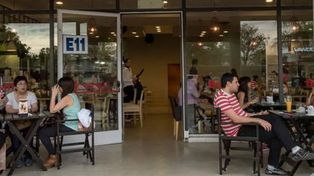 Una cafetería publicó un aviso para devolver una propina de 500 pesos