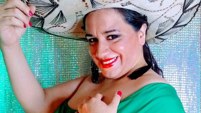La Jua Jua Juárez llega con “Un rapidito de parada”.