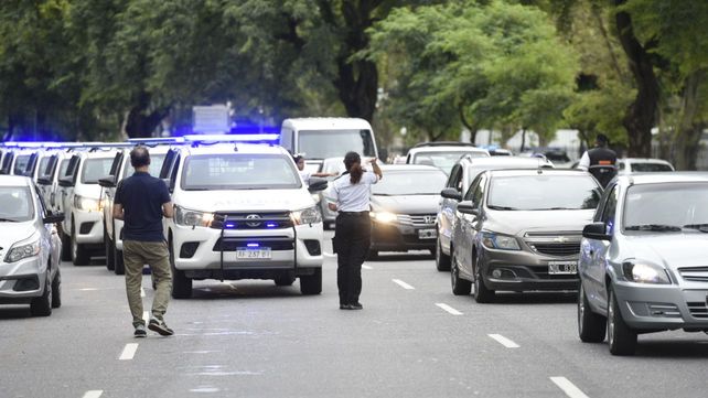 La presentación del impresionante despliegue de fuerzas policiales se realizó este viernes por la tarde en la zona de avenida Belgrano. La presentación del impresionante despliegue de fuerzas policiales se realizó este viernes por la tarde en la zona de avenida Belgrano.