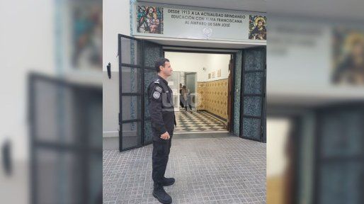 El costo de las amenazas en escuelas: cada operativo policial puede alcanzar los 6 millones de pesos y será cobrado a los responsables