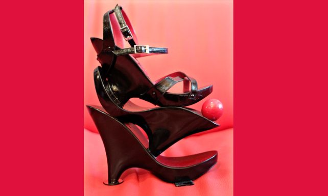 &iquest;Qu&eacute; tendr&aacute; la petisa?: presentan zapato con taco de 31 cent&iacute;metros