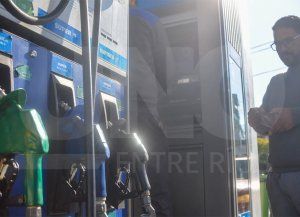 Petroleras suben 25% los combustibles en segmento mayorista
