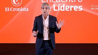 Caputo negocia un crédito de hasta u$s 7.000 millones para asegurar el pago de deuda