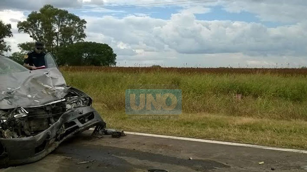 Un muerto y tres heridos a raíz de un choque frontal ocurrido en la ruta 12