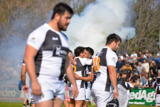 Estudiantes venía puntero en el certamen de rugby del Interior.