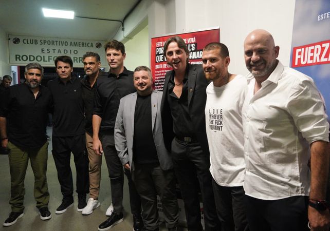 Todos los integrantes de Fuerza Leprosa.
