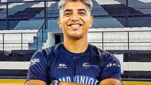 Facundo Torres dejó Alma Juniors en uno de los movimientos del mercado de técnicos en la Asociación Santafesina.