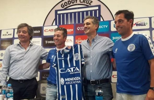 Godoy Cruz presentó a Sciacqua como nuevo conductor