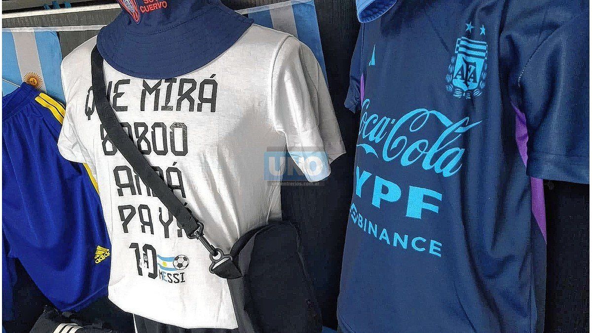 Selecci n Argentina Entre La Camiseta De Juli n lvarez Y La De Qu 