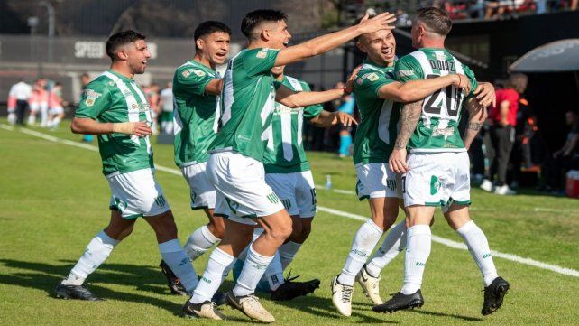 Banfield volvió a la victoria tras cuatro partidos.