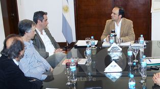 Tren Urbano: se realizó una reunión técnica con integrantes de la CNRT