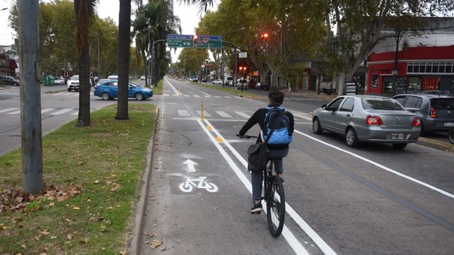 Javkin anunció que Rosario contará con 34 kilómetros más de ciclovías en la red