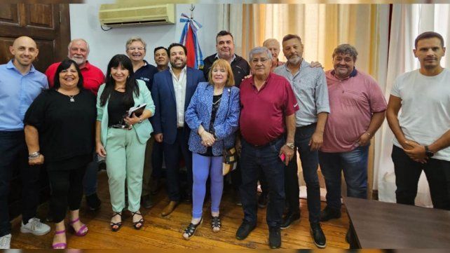 El gobierno se reunió con los gremialistas que paran el 24