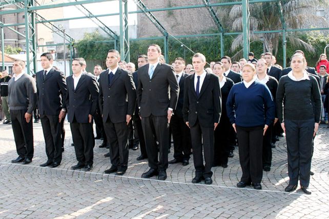 La provincia incorporó 62 bomberos zapadores egresados del Isep
