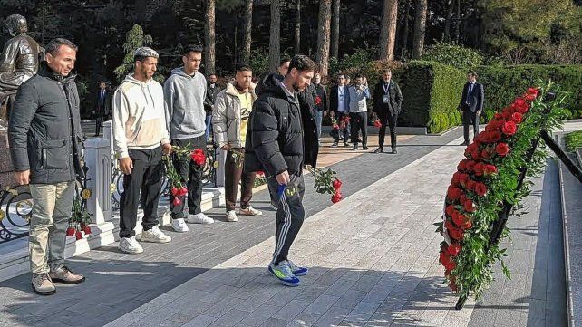 Lionel Messi sorprendió con un viaje exótico y revolucionó Azerbaiyán.