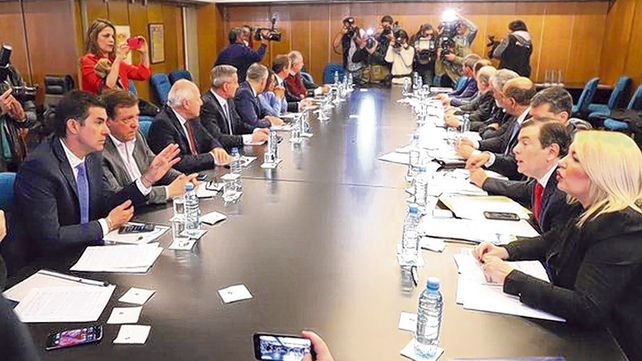 Puja. La demanda a la Nación no sólo incluirá a las 15 provincias que presentaron la cautelar