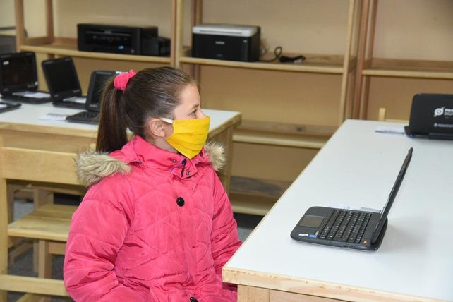 Educación corrige: las clases virtuales se dictarán con normalidad la semana venidera.