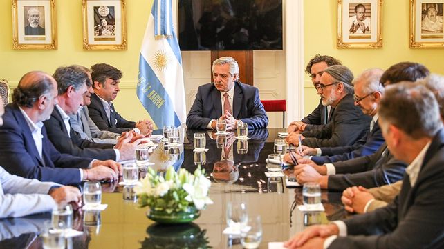El Presidente escuchó a la Mesa de Enlace y se comprometió a analizar propuestas