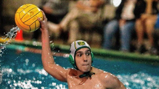 Regatas derrotó a Náutico y cayó ante Gimnasia de Rosario en la Copa Argentina de waterpolo.