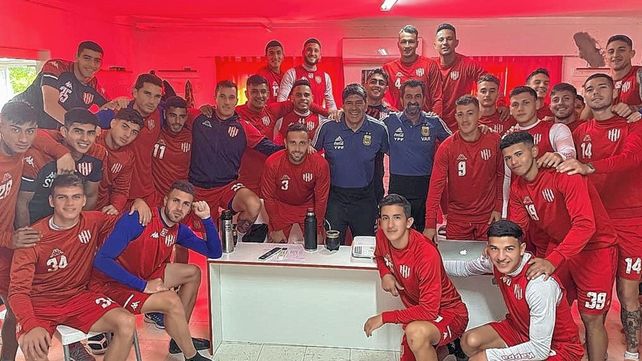 El plantel de Unión recibió las instrucciones correspondientes por la llegada del VAR al fútbol argentino.