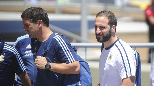 Argentina recibe a Colombia con la urgencia de ganar
